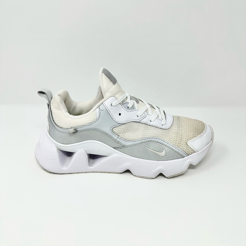 Nike Ryz Sneakers Running/ Gym/ Outdoor